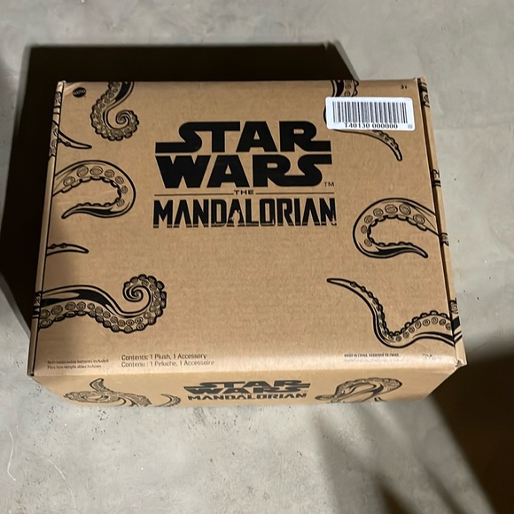 NIB Mattel talking baby yoda grogu - Picture 2 of 6